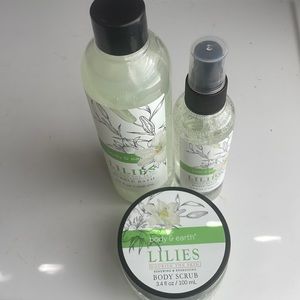 Bath & earth lilies body scrub mist bubble bath bundle